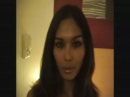 முதிர்ந்த பெண் பையனு ...